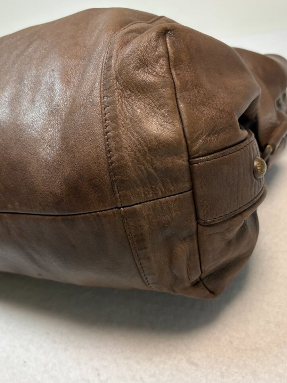 Stuart Weitzman Vintage Brown Leather Slouchy Hobo Shoulder Bag SW Charm Luxury - Picture 7 of 14